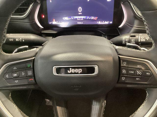 used 2024 Jeep Grand Cherokee car, priced at $35,491