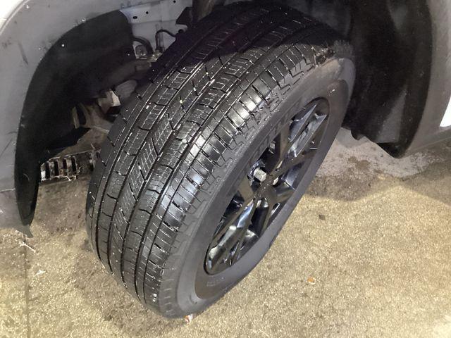 used 2024 Jeep Grand Cherokee car, priced at $35,491