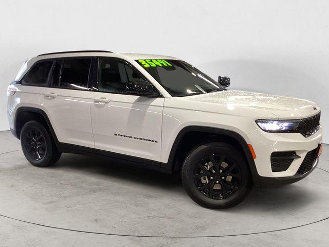 used 2024 Jeep Grand Cherokee car, priced at $35,491