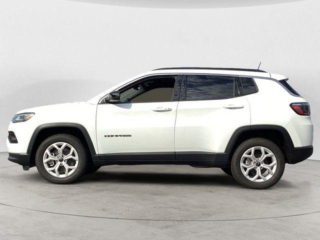 new 2025 Jeep Compass car, priced at $33,060