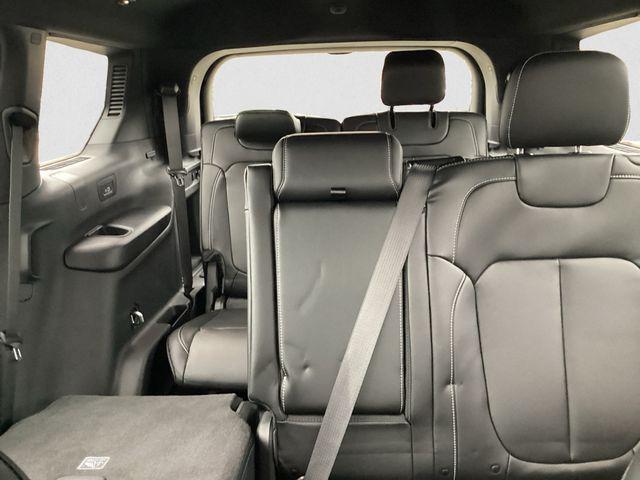 new 2025 Jeep Grand Cherokee L car, priced at $49,172