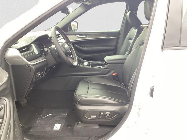 new 2025 Jeep Grand Cherokee L car, priced at $49,172