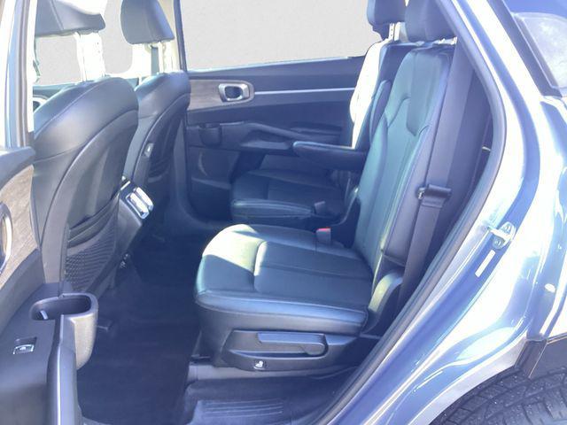 used 2021 Kia Sorento car, priced at $25,992