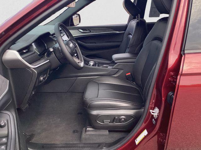 new 2025 Jeep Grand Cherokee L car, priced at $46,992