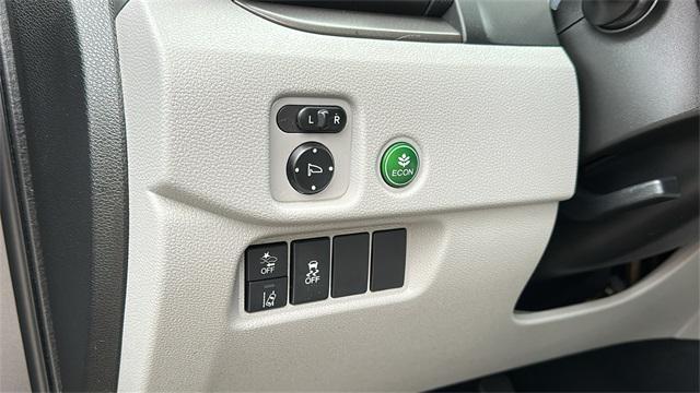 used 2021 Honda Pilot car, priced at $18,942