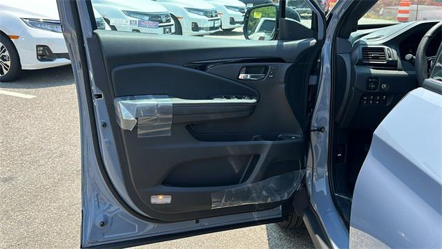 new 2025 Honda Ridgeline car, priced at $48,905