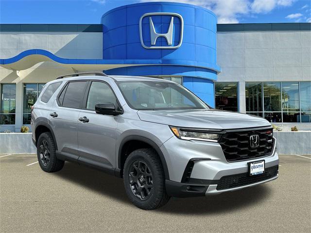 new 2025 Honda Pilot car, priced at $50,895