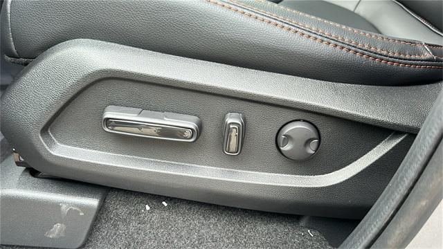 new 2025 Honda Pilot car, priced at $50,895