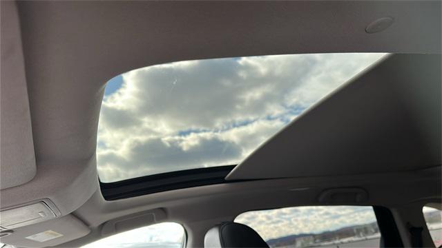 used 2021 Acura RDX car, priced at $29,040