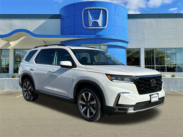 new 2025 Honda Pilot car, priced at $52,180