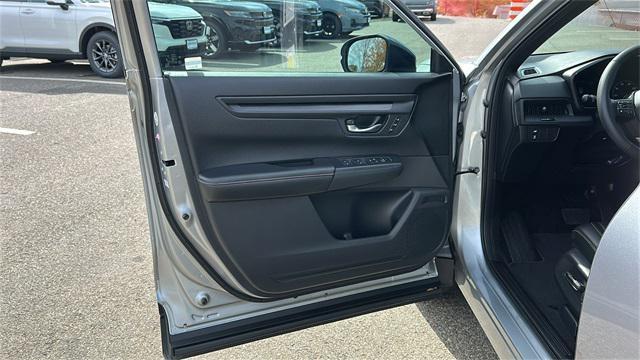 used 2025 Honda CR-V Hybrid car, priced at $35,998