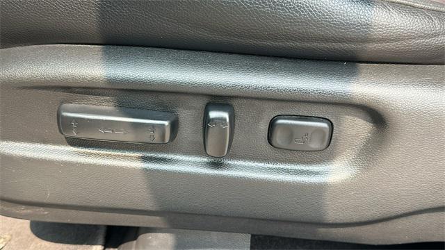 used 2022 Honda Ridgeline car, priced at $35,995
