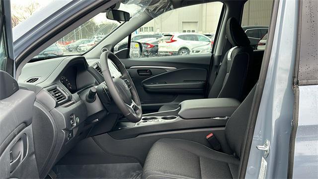 new 2025 Honda Ridgeline car, priced at $43,955