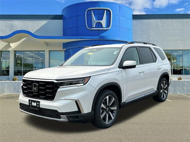 new 2025 Honda Pilot car, priced at $54,985