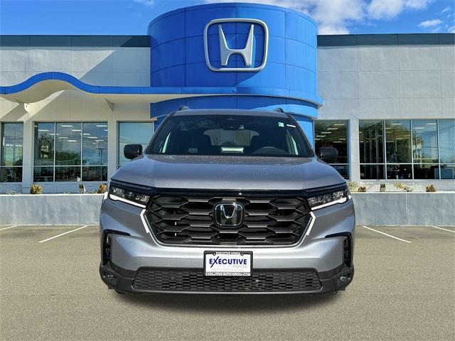 new 2025 Honda Pilot car, priced at $43,695