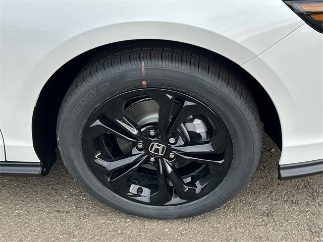 new 2025 Honda Accord car, priced at $31,060