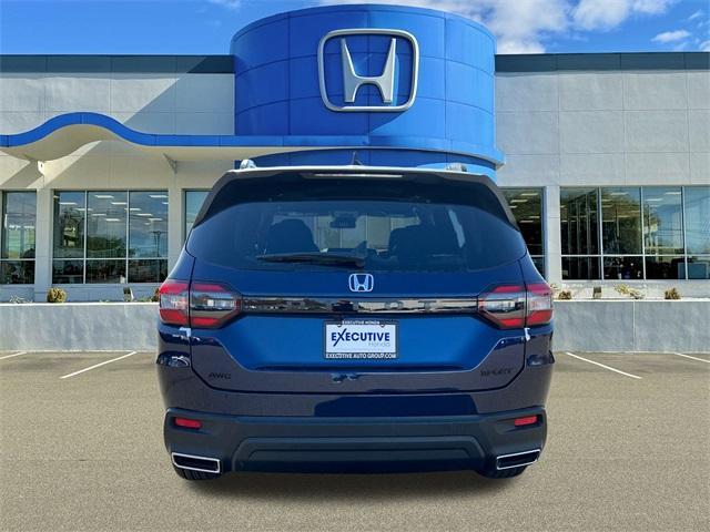 new 2025 Honda Pilot car, priced at $43,695