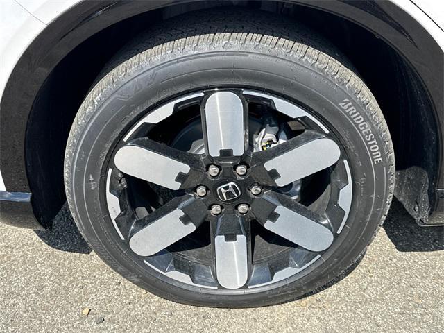 new 2025 Honda Prologue car, priced at $59,805