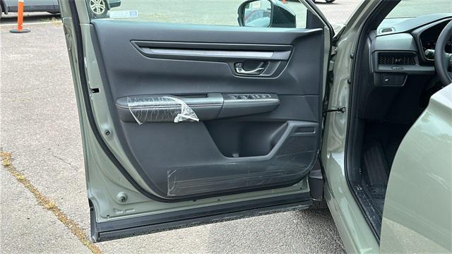 new 2026 Honda CR-V Hybrid car, priced at $40,650