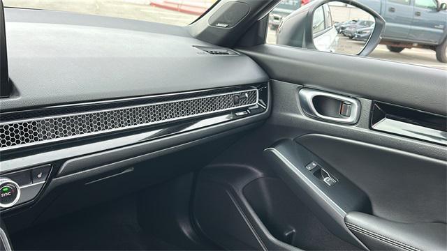 used 2025 Honda Civic Hybrid car, priced at $29,980