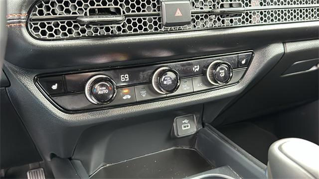 used 2025 Honda HR-V car, priced at $29,942