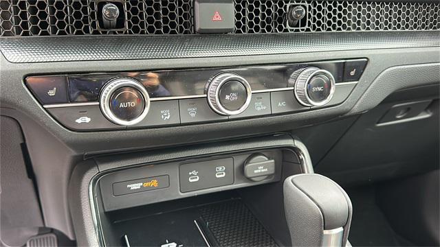 new 2026 Honda CR-V Hybrid car, priced at $41,675