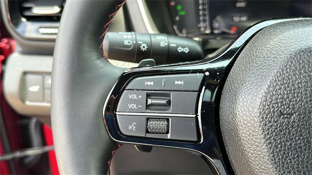 used 2025 Honda Pilot car, priced at $51,997