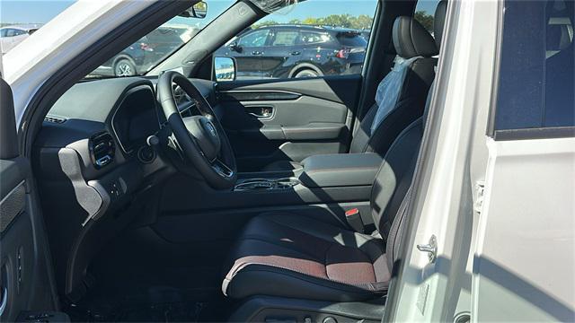 new 2025 Honda Pilot car, priced at $56,530