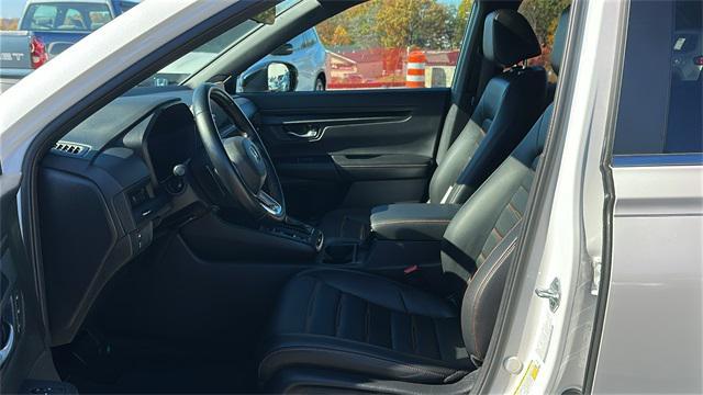 used 2025 Honda CR-V Hybrid car, priced at $37,972