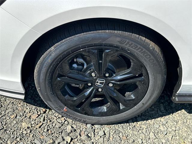 new 2025 Honda Accord car, priced at $31,015