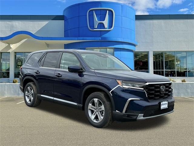 new 2025 Honda Pilot car, priced at $47,725