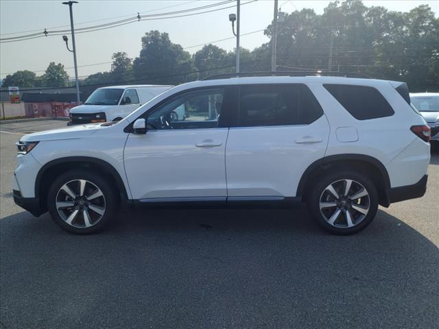 used 2023 Honda Pilot car, priced at $42,899