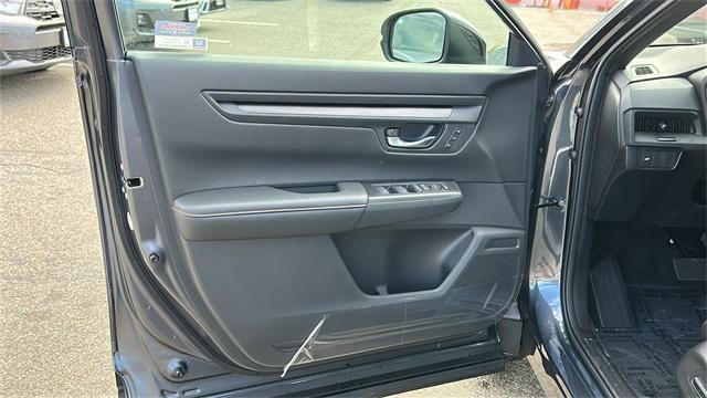 new 2026 Honda CR-V Hybrid car, priced at $41,675