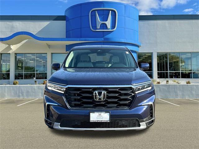 used 2025 Honda Pilot car, priced at $43,896