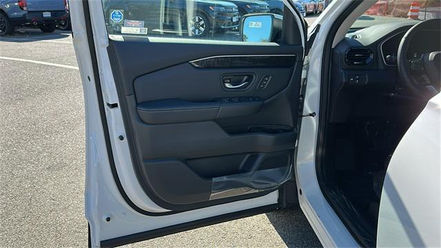 new 2025 Honda Pilot car, priced at $55,030