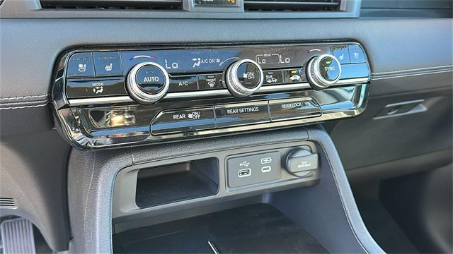 new 2025 Honda Pilot car, priced at $55,030