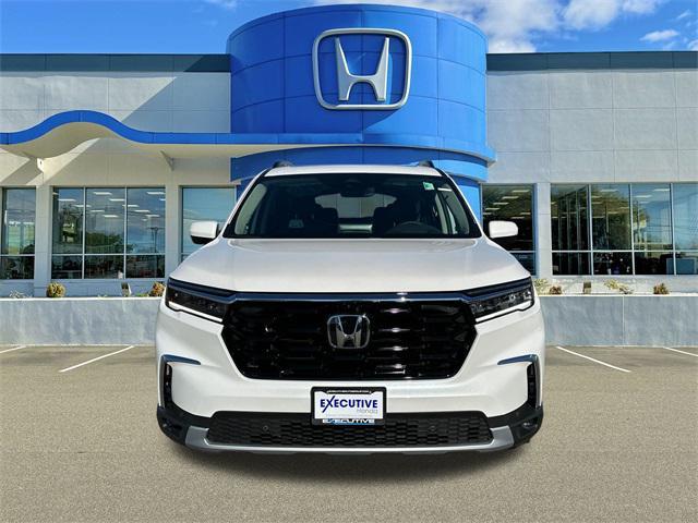 new 2025 Honda Pilot car, priced at $55,030