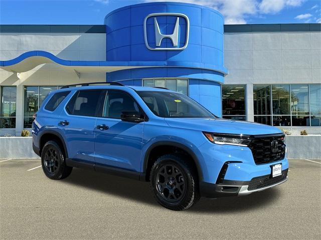 new 2025 Honda Pilot car, priced at $50,950