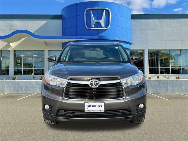 used 2016 Toyota Highlander car, priced at $19,486