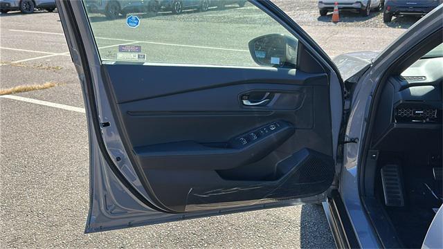 new 2025 Honda Accord Hybrid car, priced at $35,260