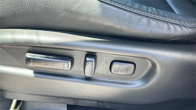 used 2022 Honda Pilot car, priced at $35,648