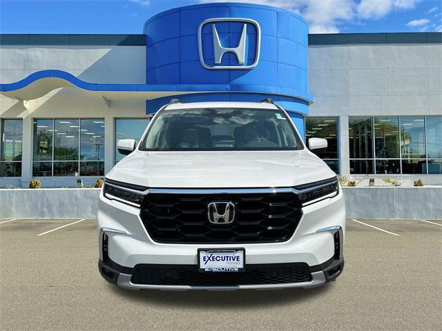 new 2025 Honda Pilot car, priced at $52,495