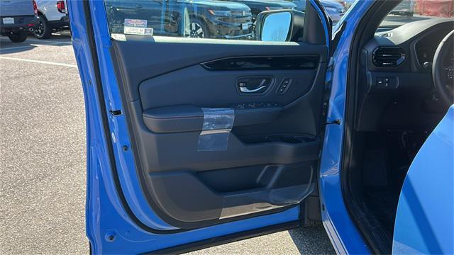 new 2025 Honda Pilot car, priced at $51,350