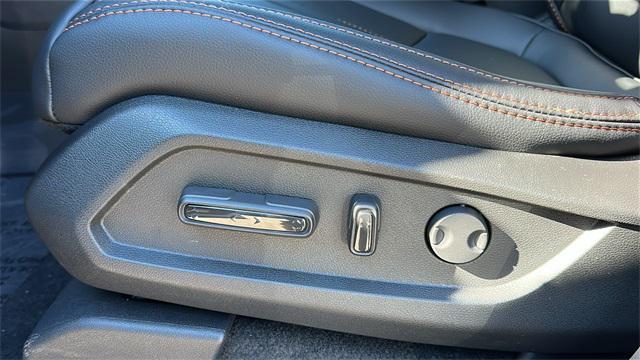 new 2025 Honda Pilot car, priced at $51,350