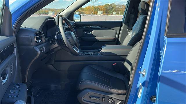 new 2025 Honda Pilot car, priced at $51,350