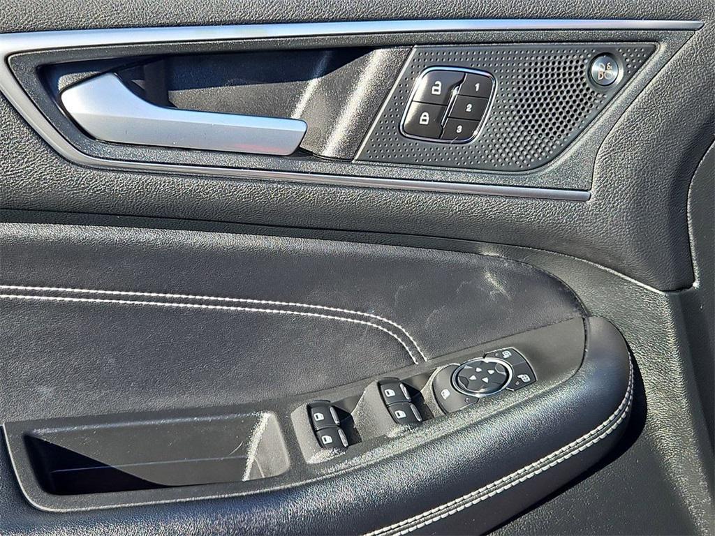 used 2023 Ford Edge car, priced at $26,335