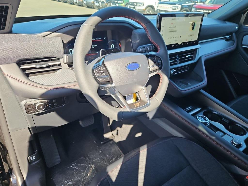 new 2025 Ford Explorer car, priced at $60,360