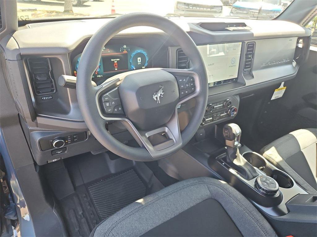 new 2025 Ford Bronco car, priced at $46,674