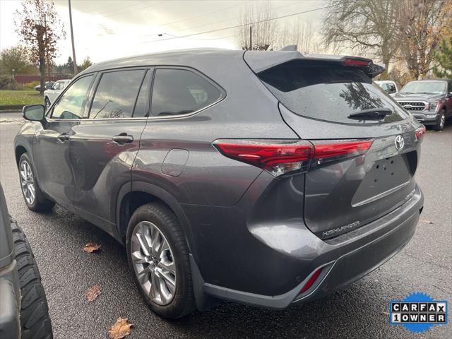 used 2022 Toyota Highlander car, priced at $41,990