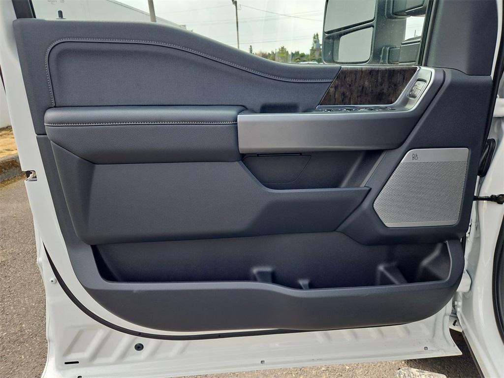 new 2025 Ford F-350 car, priced at $94,660